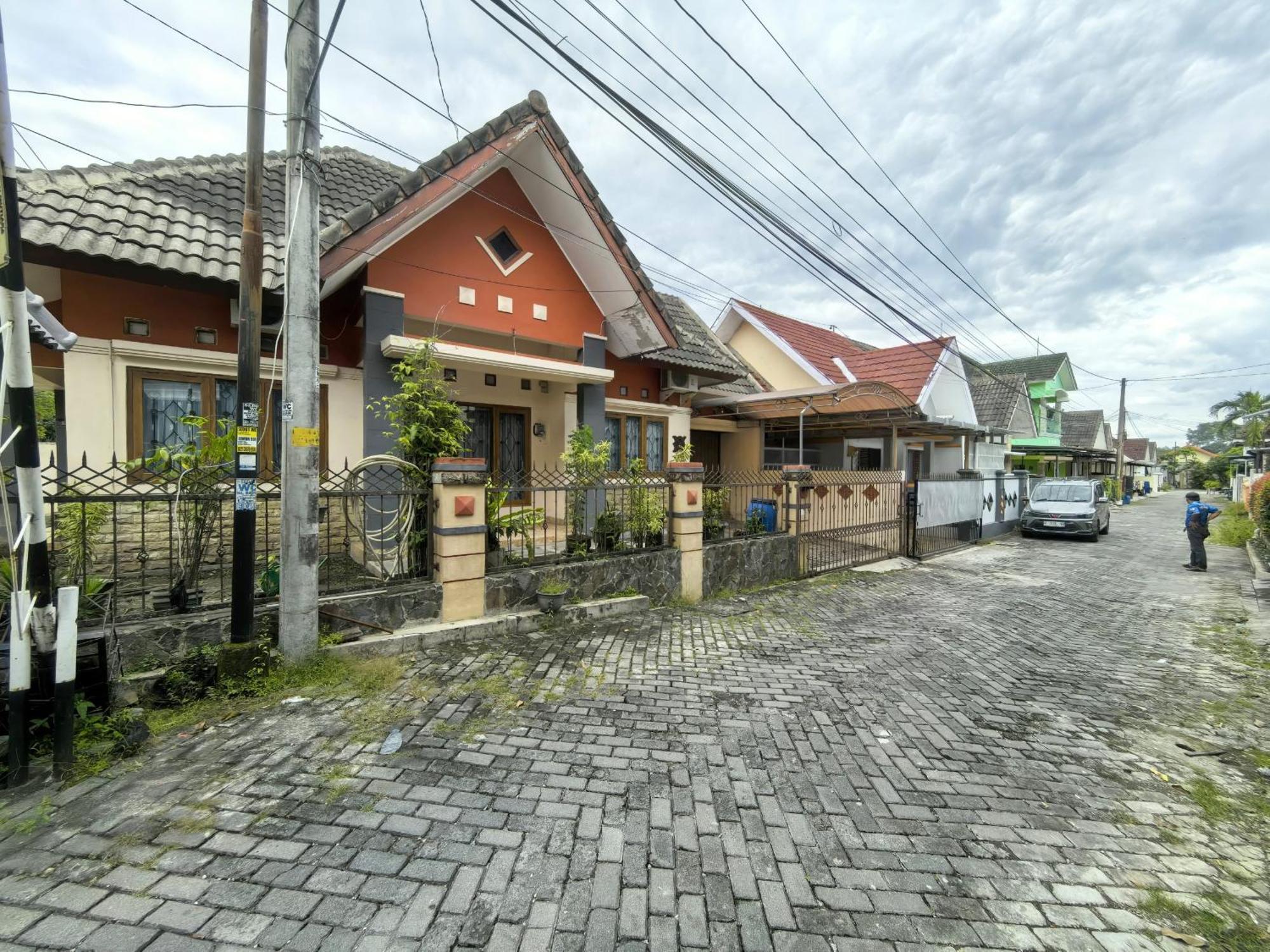Mutiara Babarsari Homestay Jogja Yogyakarta Exterior foto